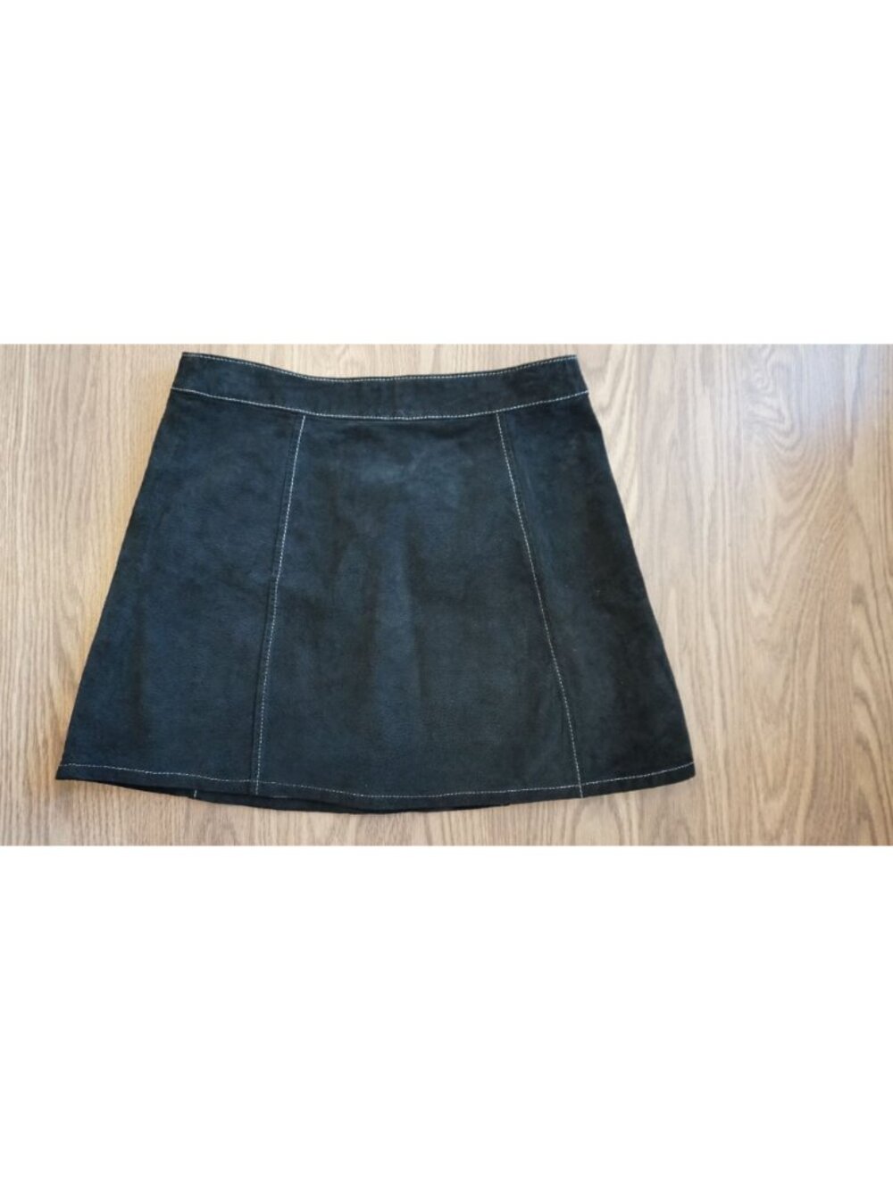 ASOS A-Line Suede Mini Skirt with Contrast Stitch and Button - Size 6 - Picture 8 of 9